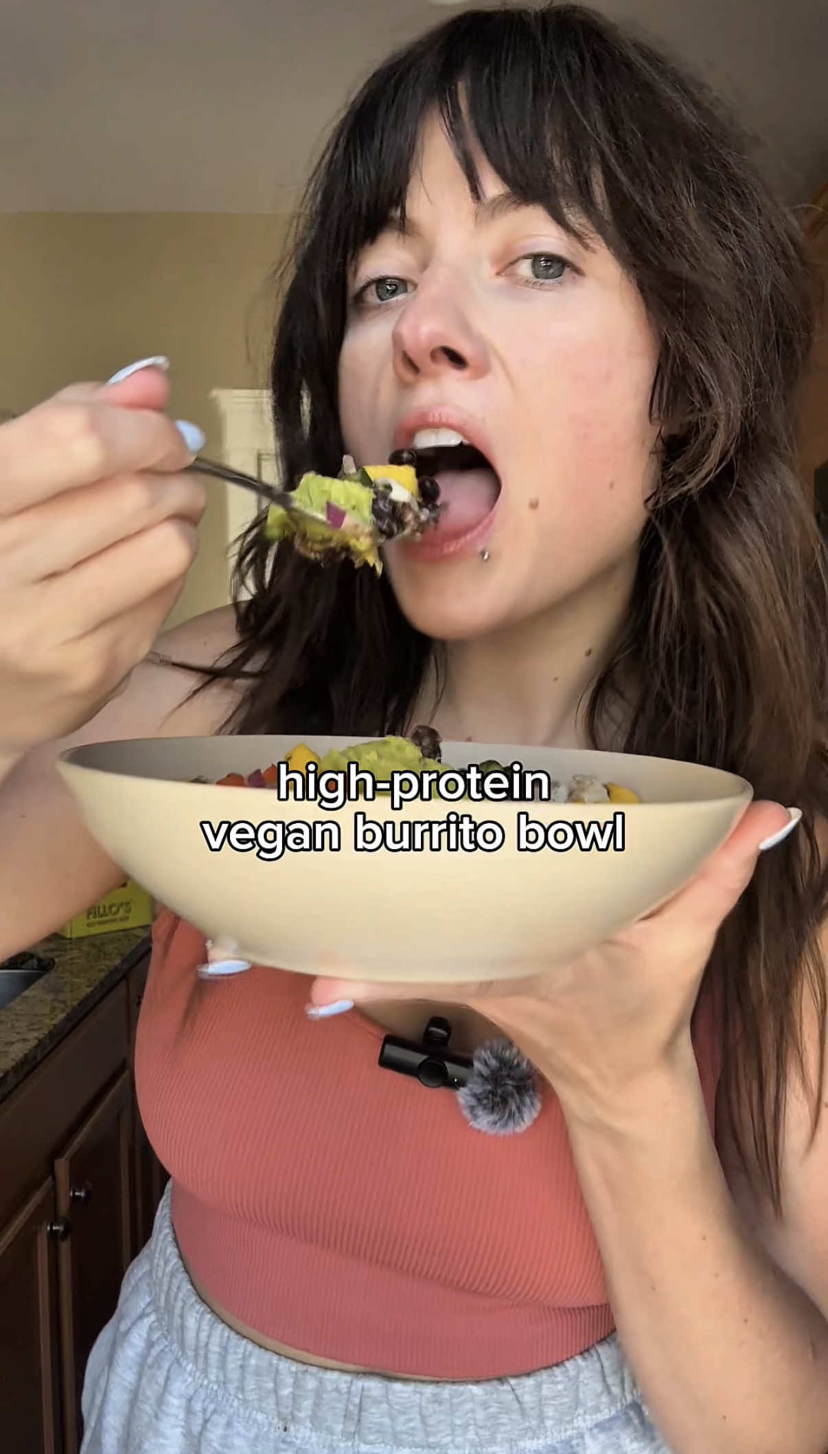@maggieeatsvegan
