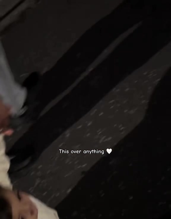 @🦢