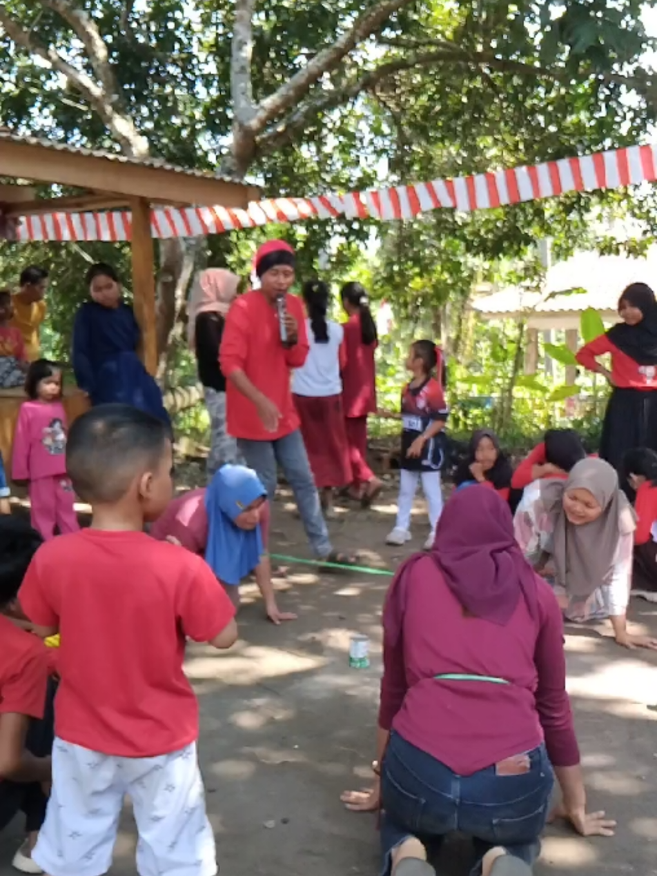 @Qy Domblang