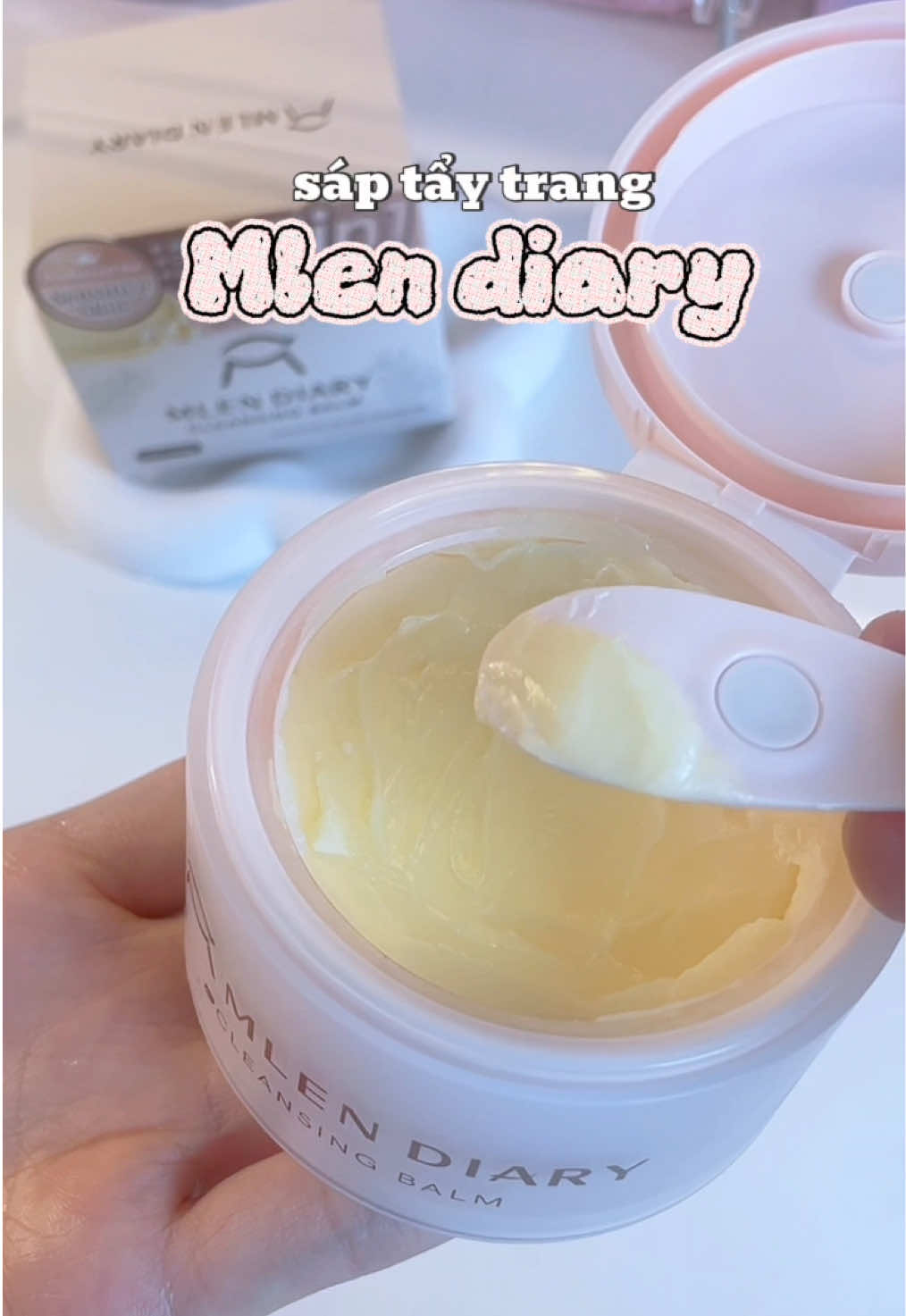 @𝒎𝒐𝒐𝒏 ᥫ᭡