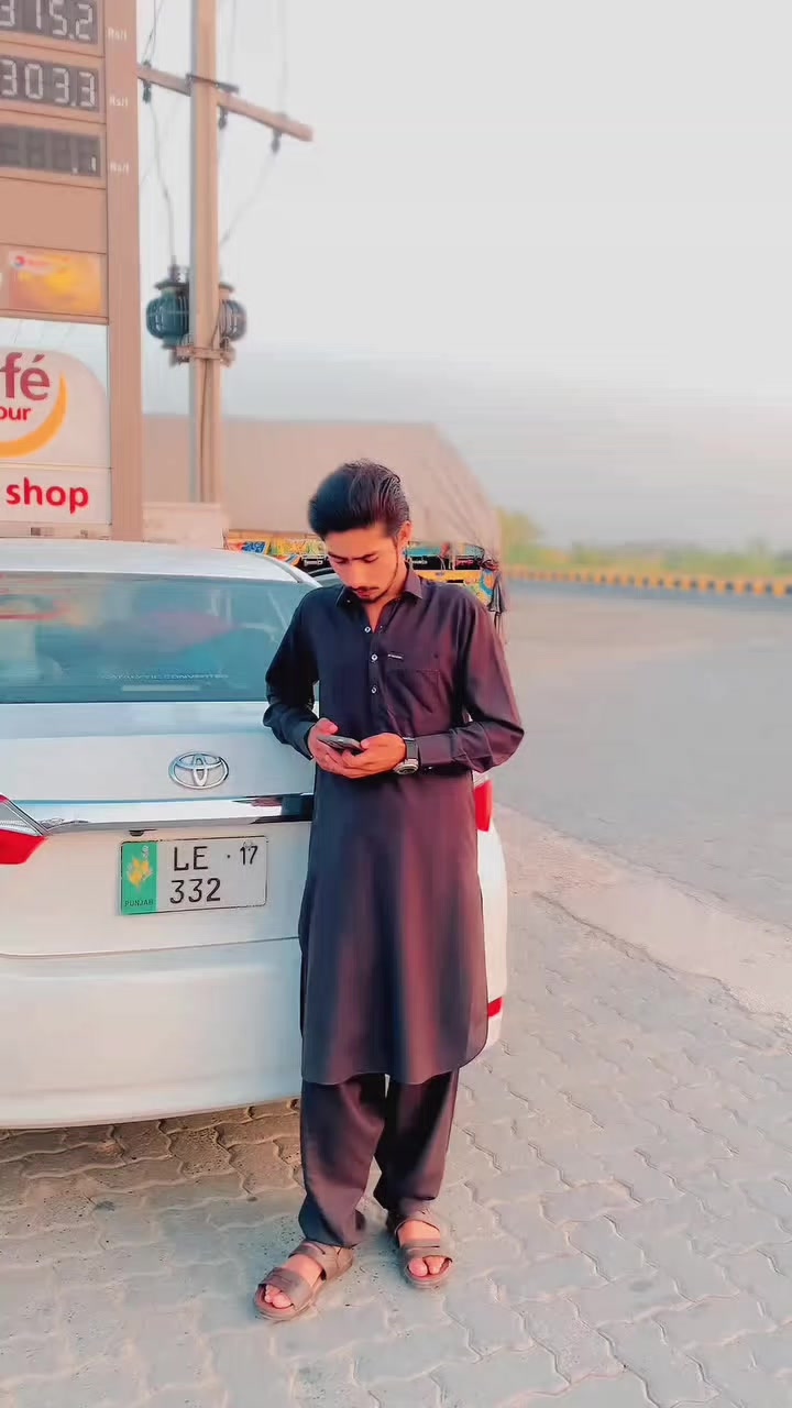 @👑تیمورــ زیادخیل🏴☠️💸