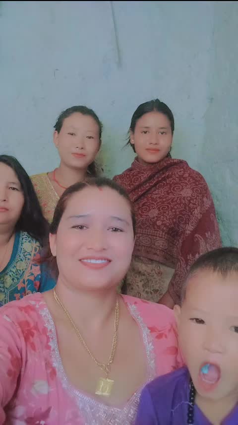 @Mainabudha0