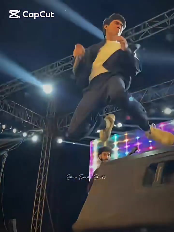 @𝐓ᴀ𝐇ɪ𝐑❤️👅