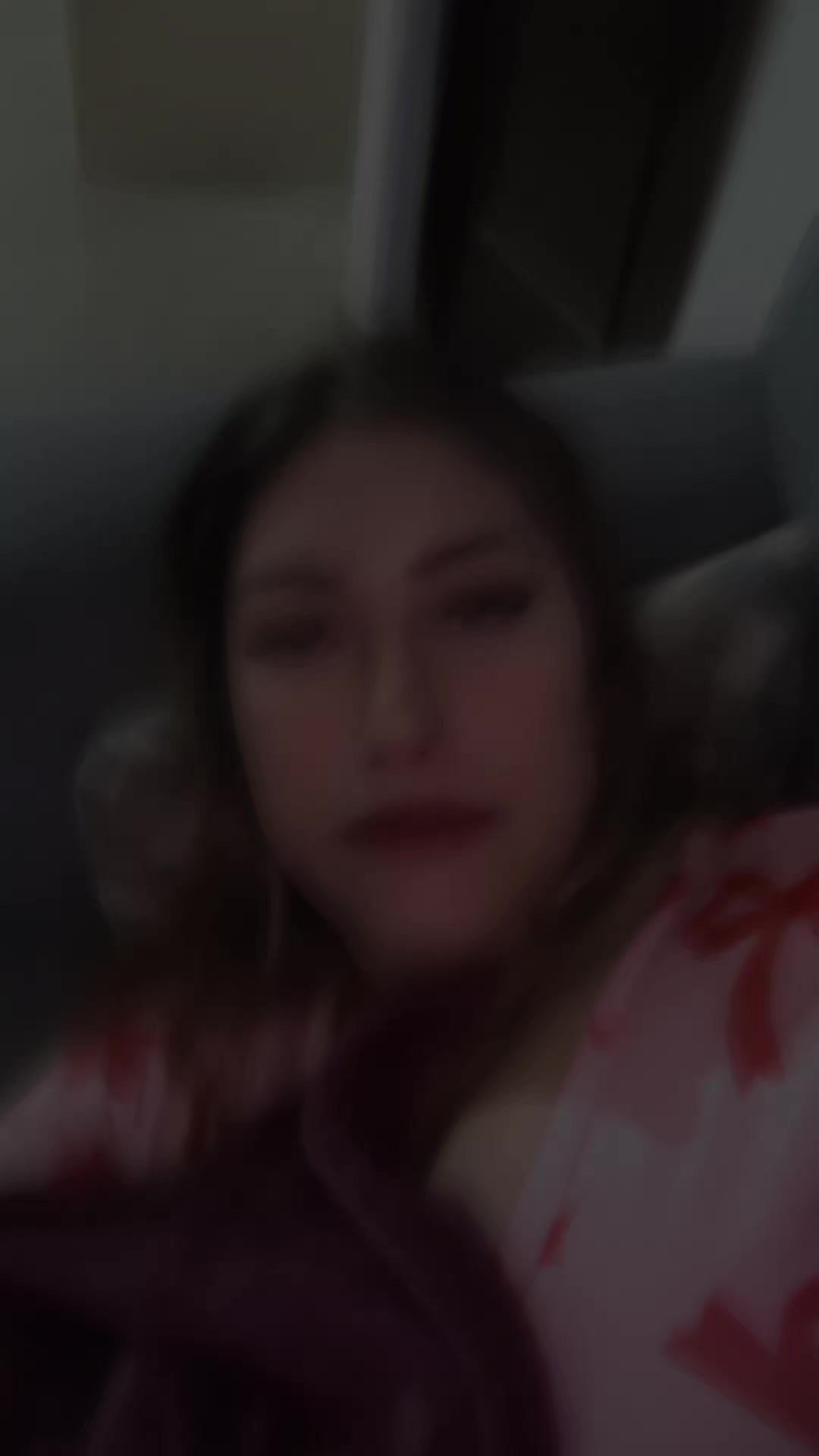 @Aislin_JL