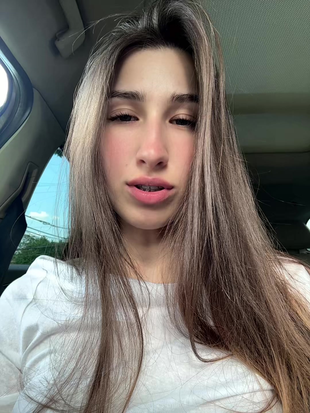 @Diivnayaaa