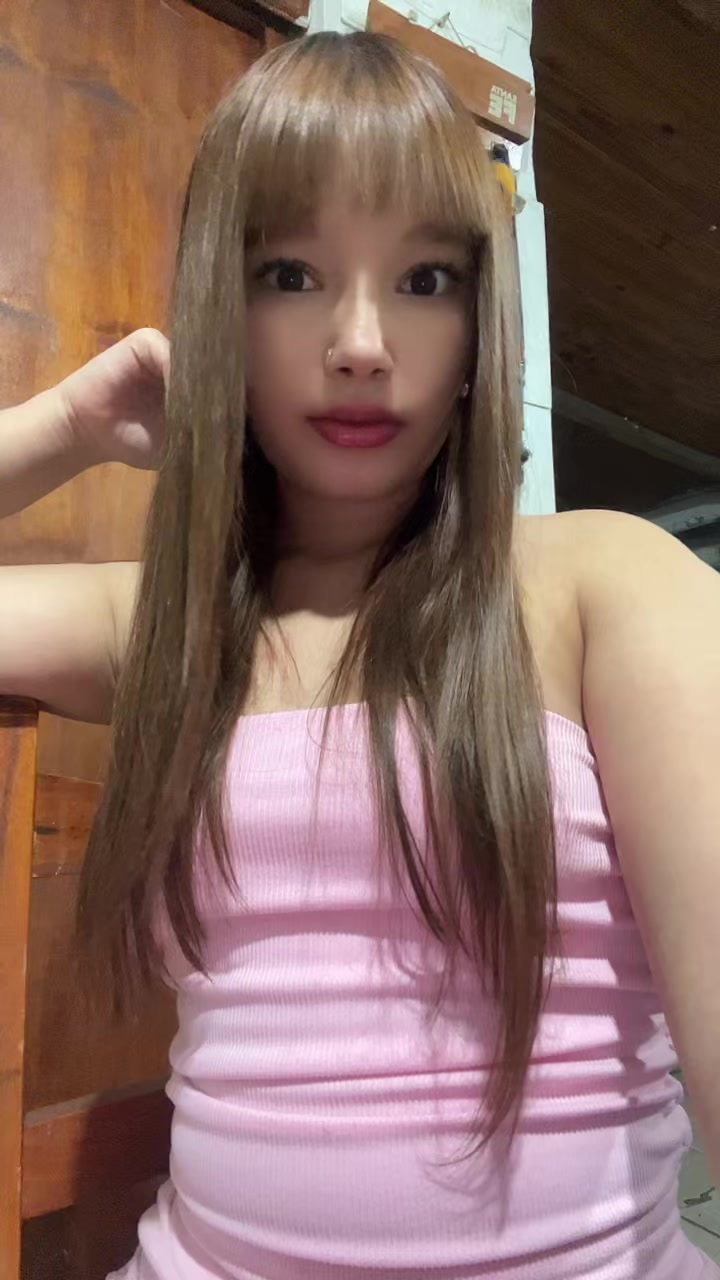 @larameza_