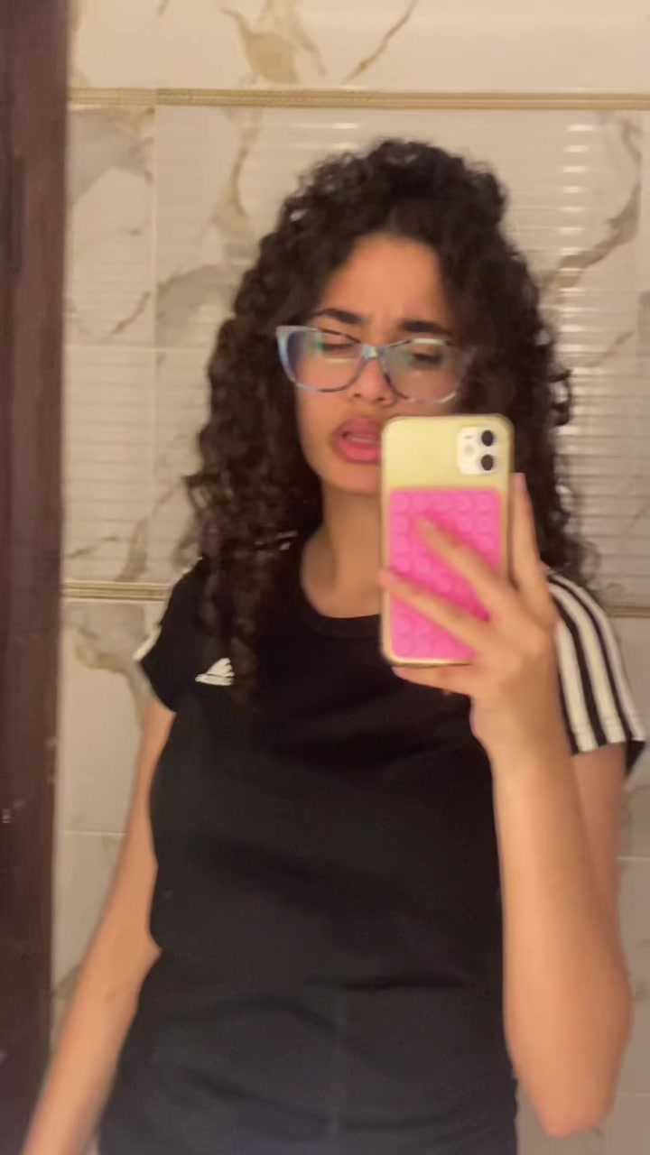 @Julie 🪽✨