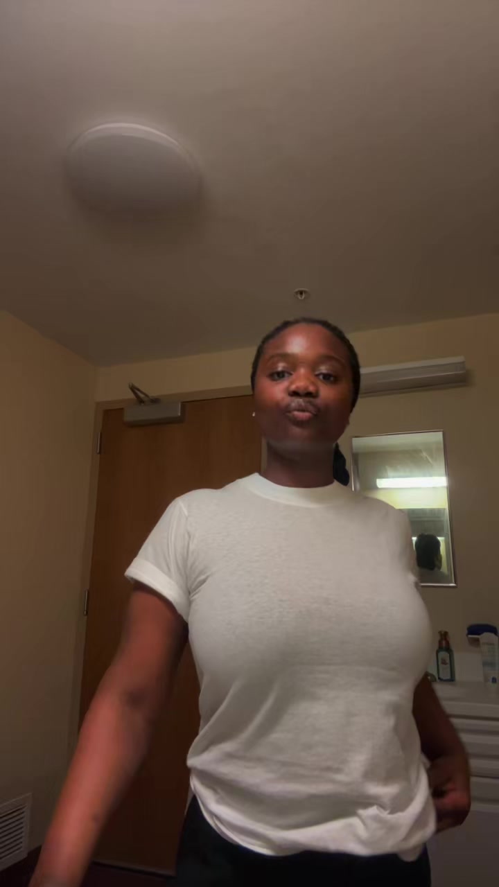 @Fiyin🤨