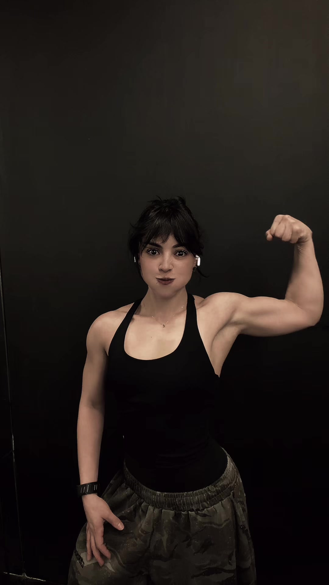 @ساره