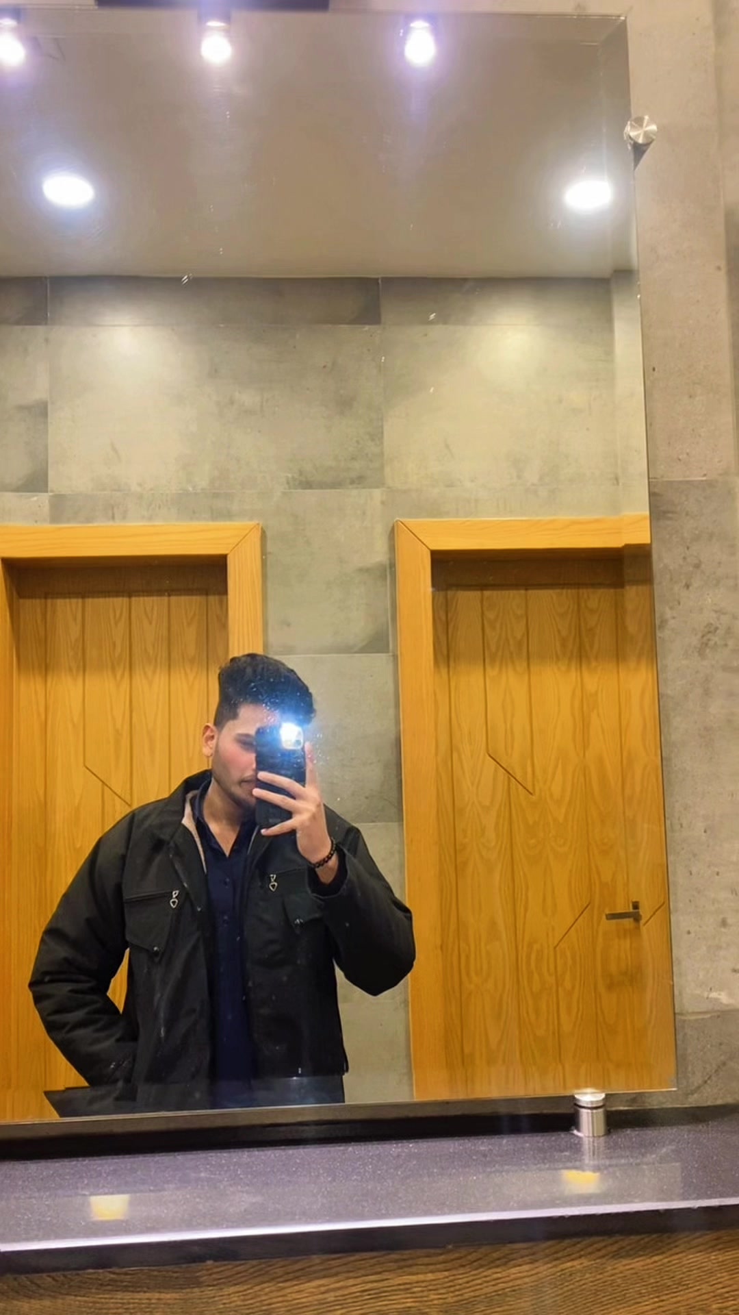@Btw_itz_ab🤍