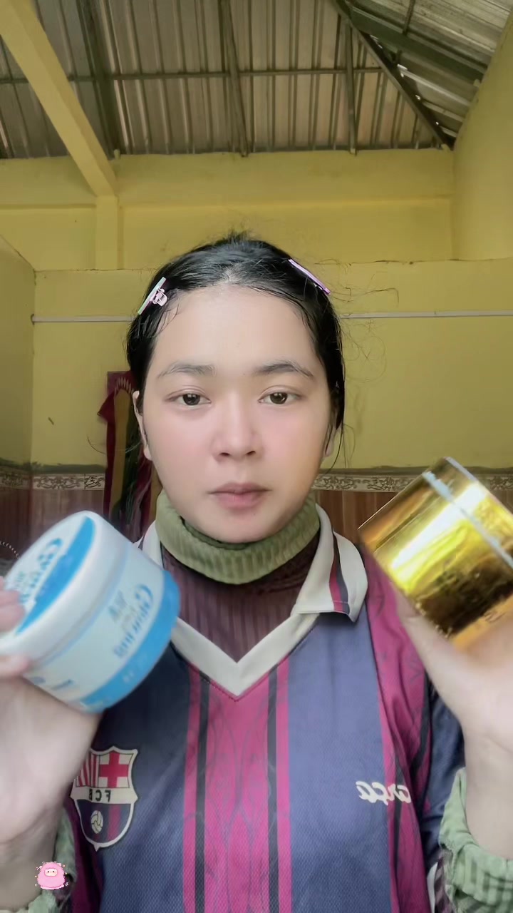 @👩&zwj;🦳🇰🇭👱&zwj;♂️🇻🇳