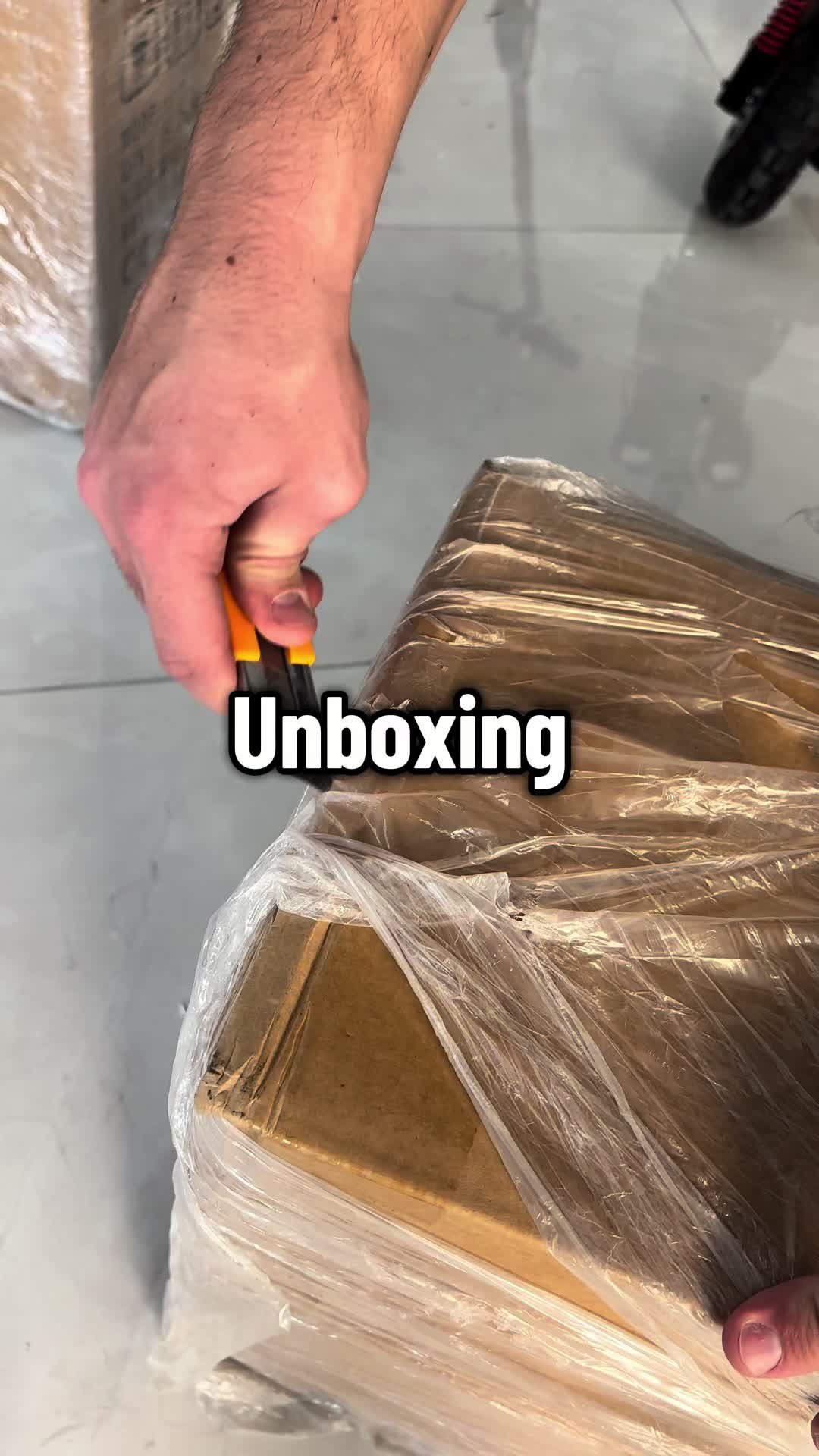 @E-scooters.Lb