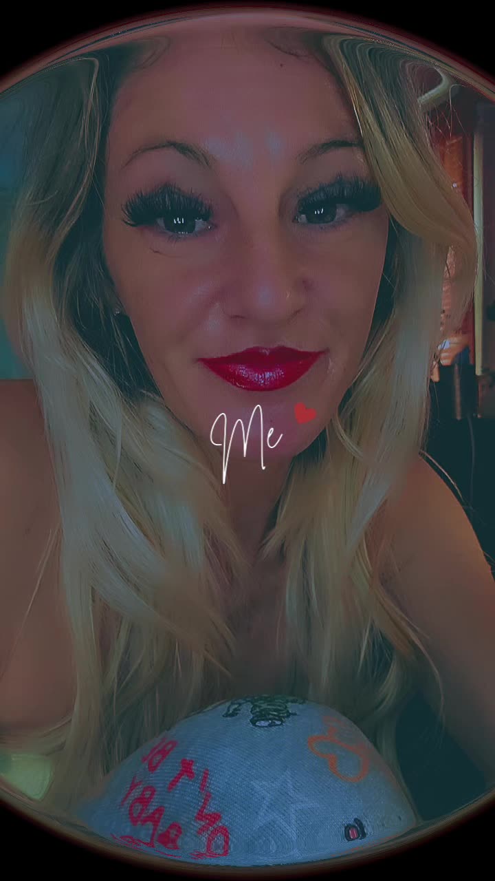 @🤍🩷KatieANN♒️🐈