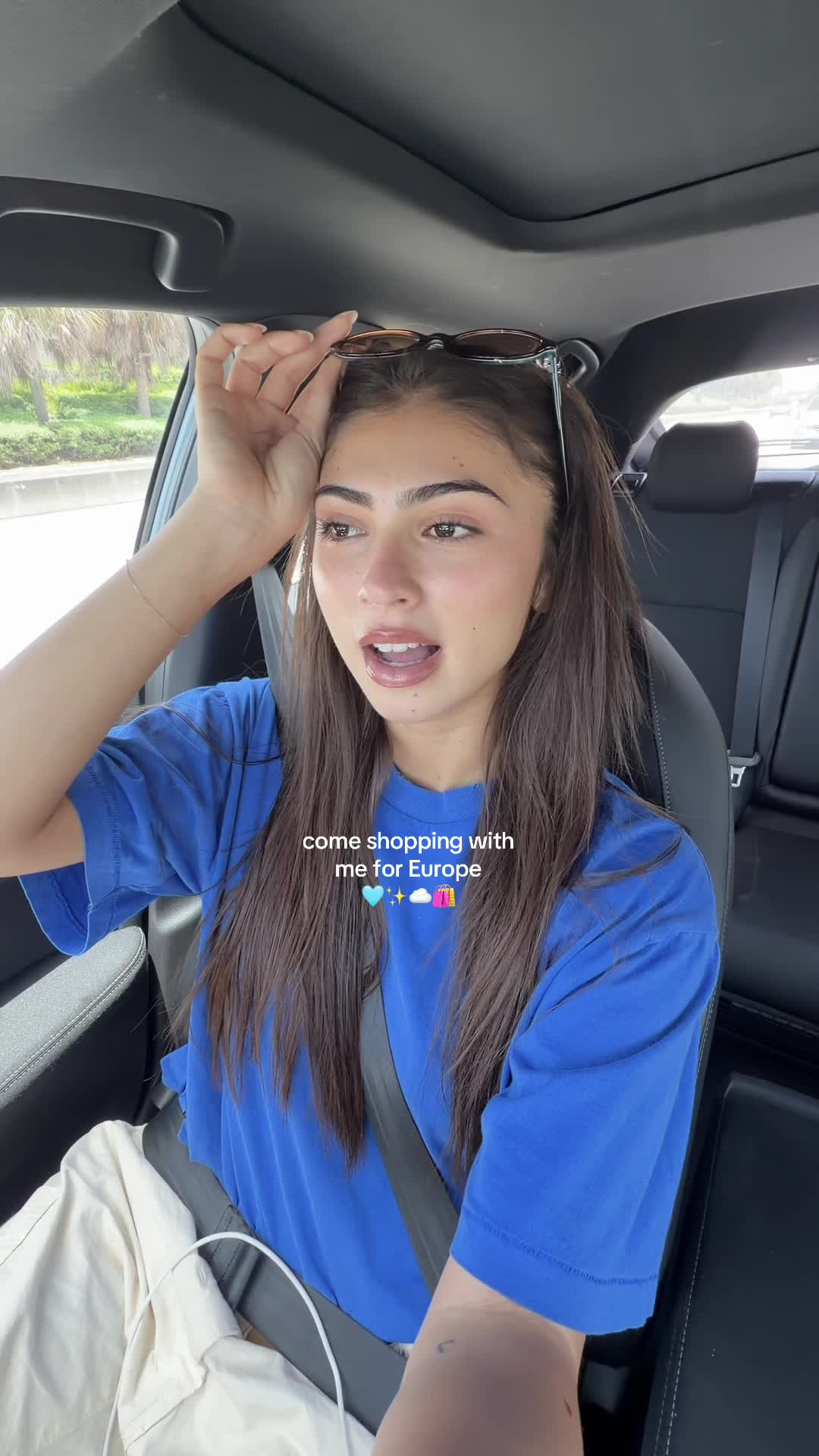 @Bella