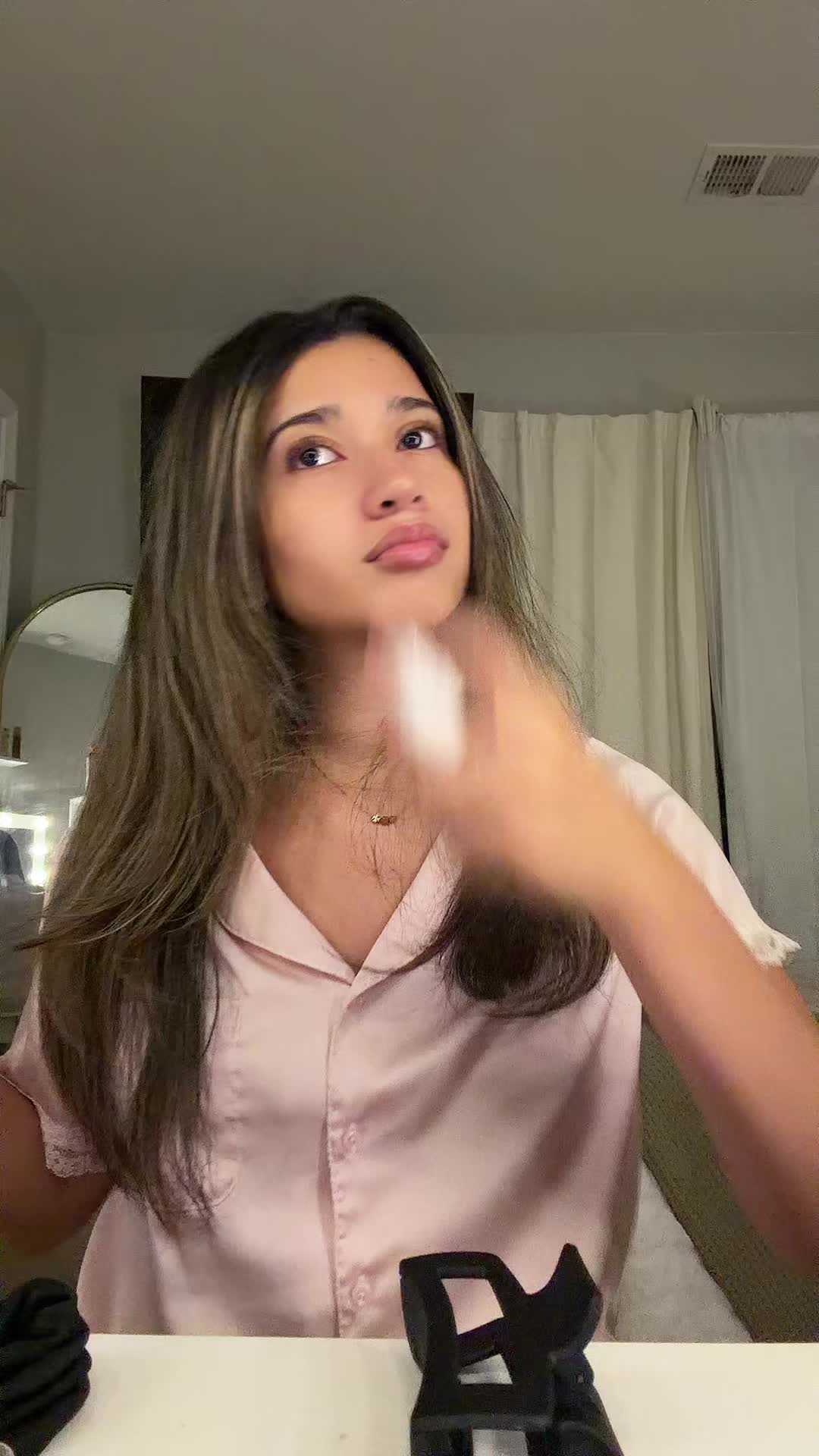 @Feryi Alexandra