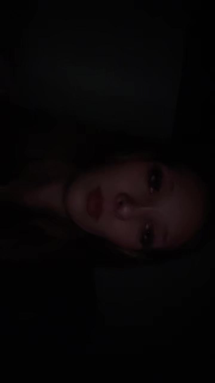 @Ella