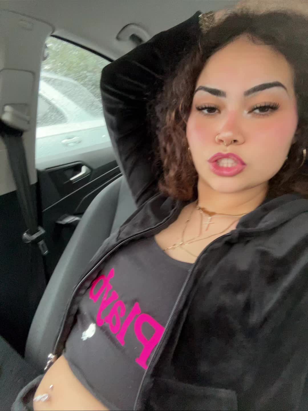 @karaaa🖤