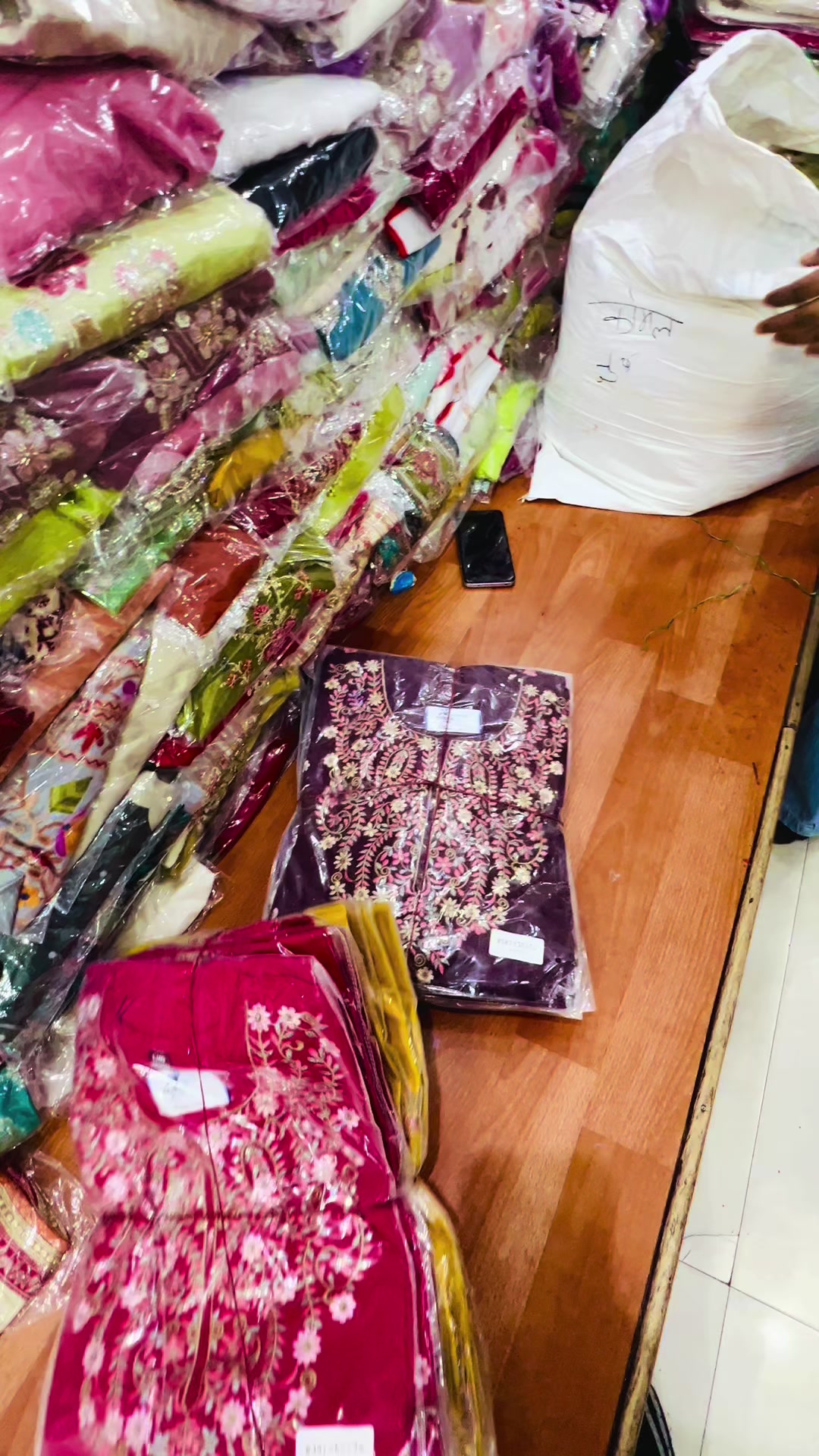 @KOMAL KURTHA PASAL