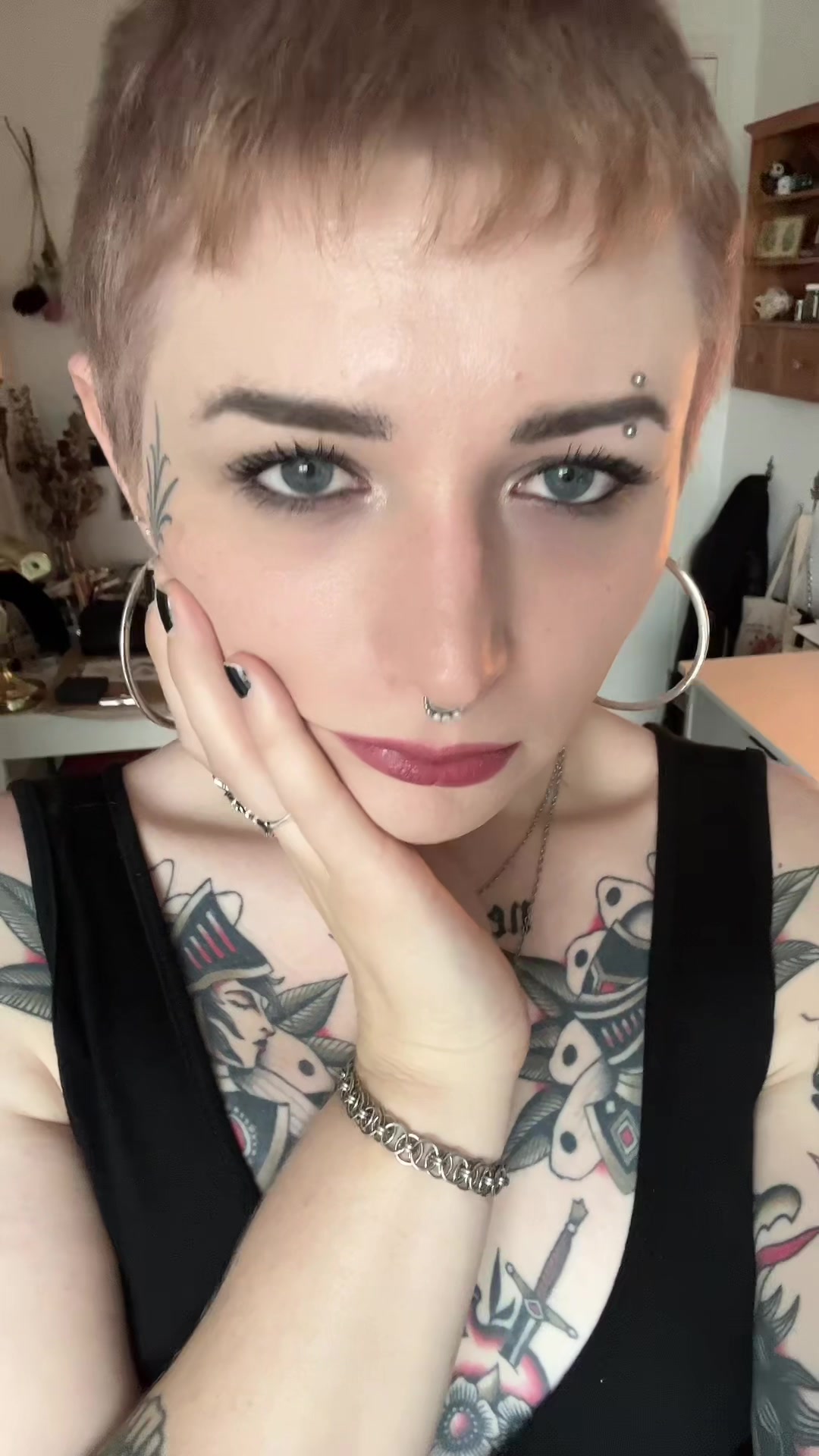 @itssophianoire