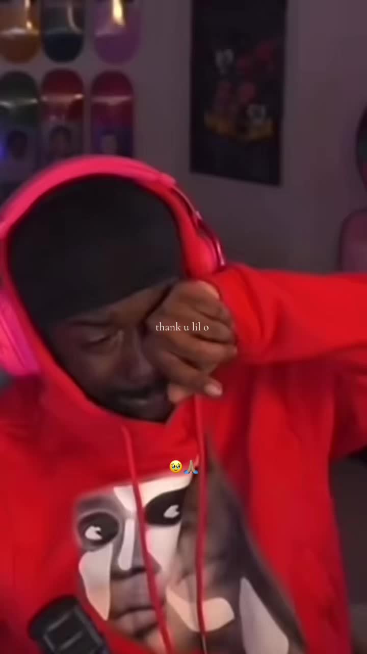 @⃟