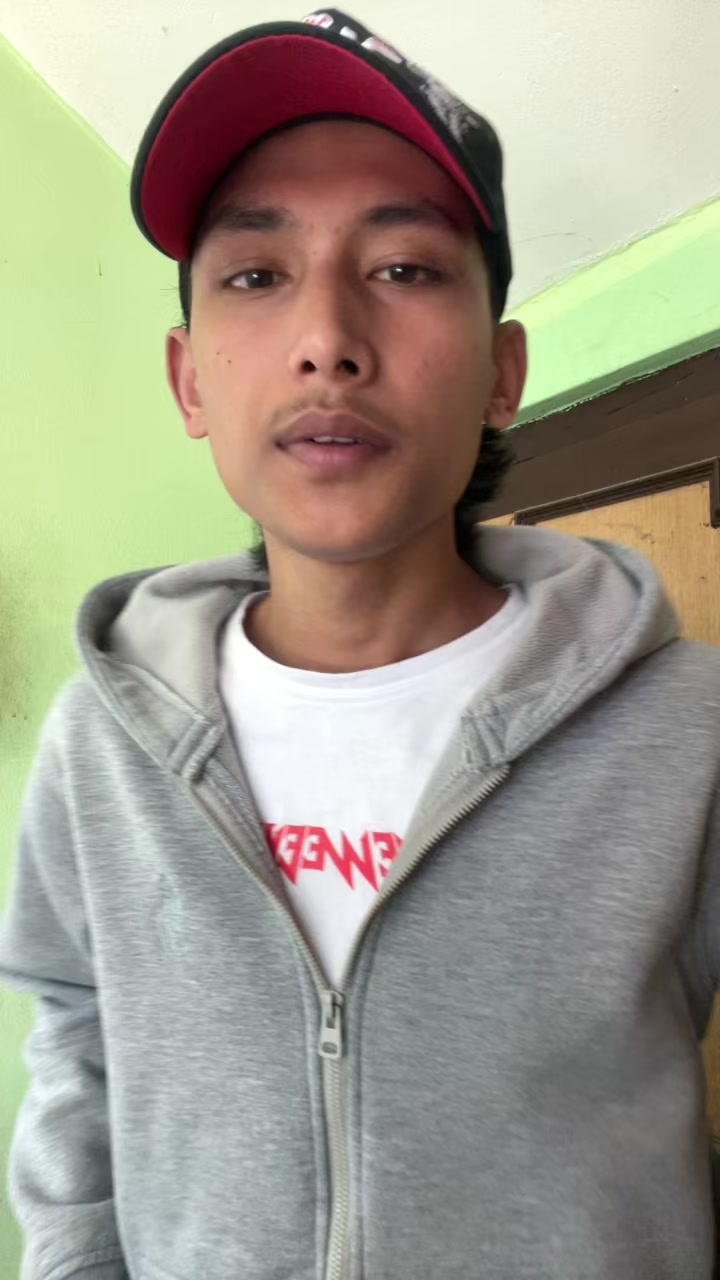 @✮