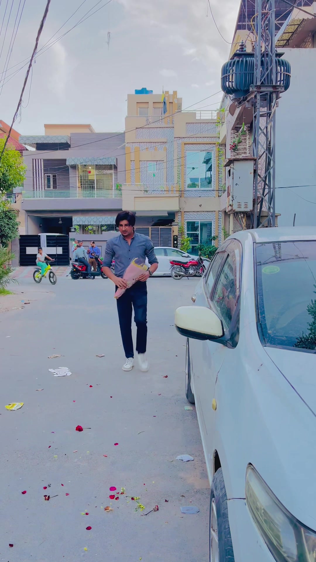 @Irfan lodhi 💎