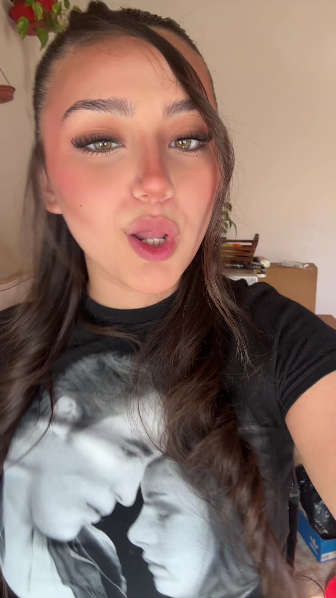 @viiii💜