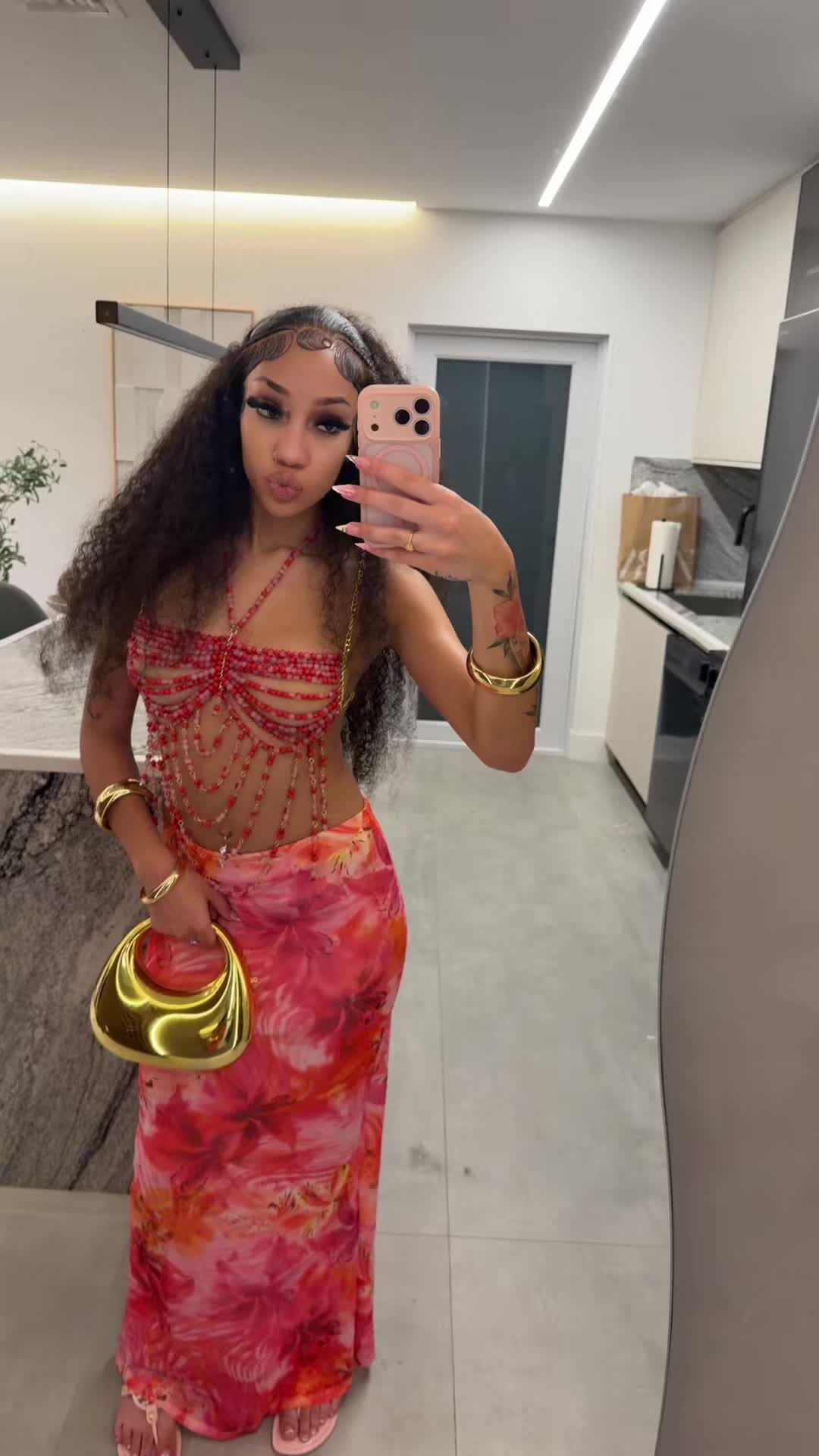 @♈️