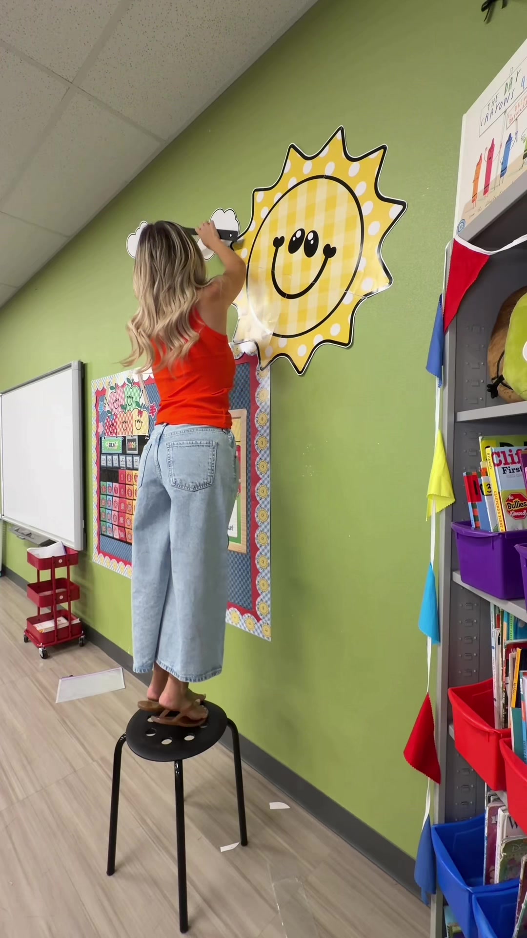 @Hales | boy mom | Teacher