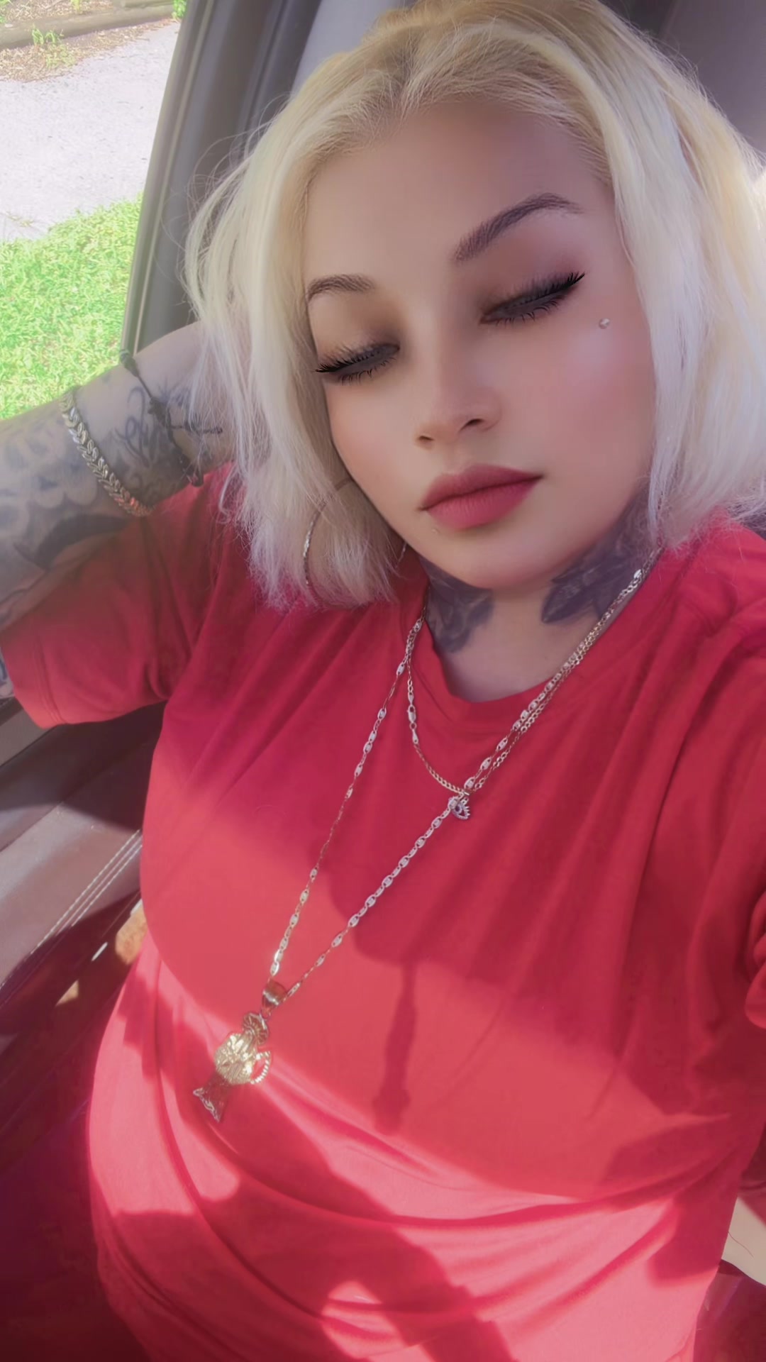 @Blonde