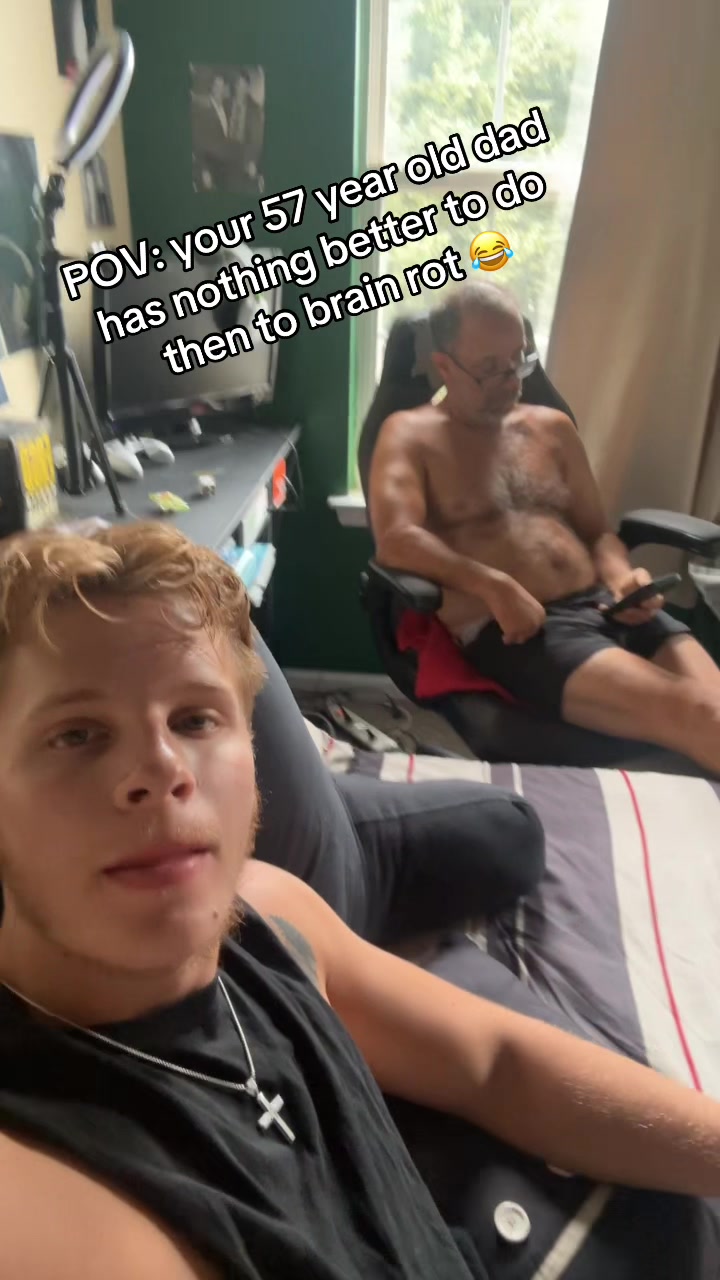 @Julian🦁