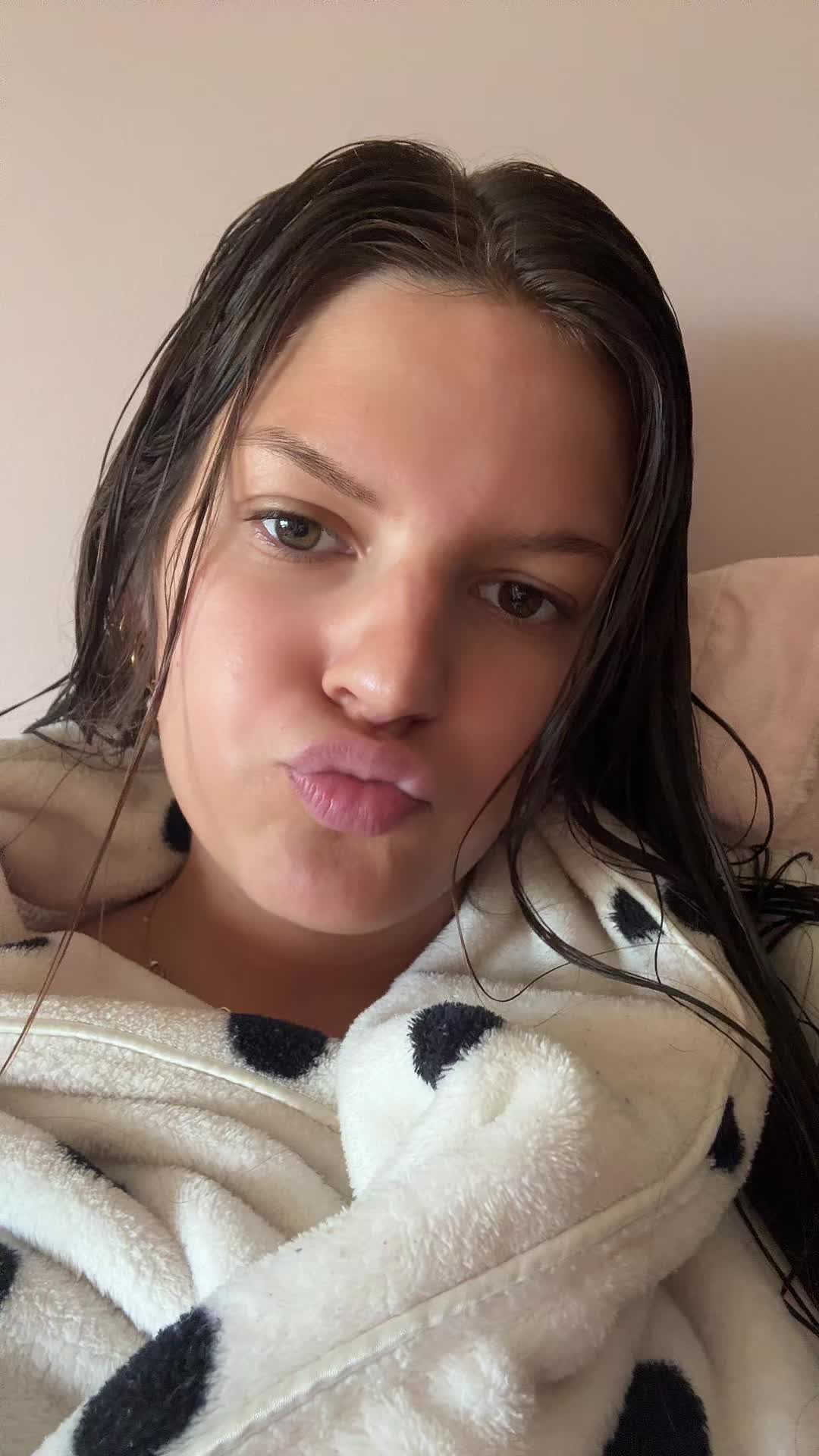 @leahjay