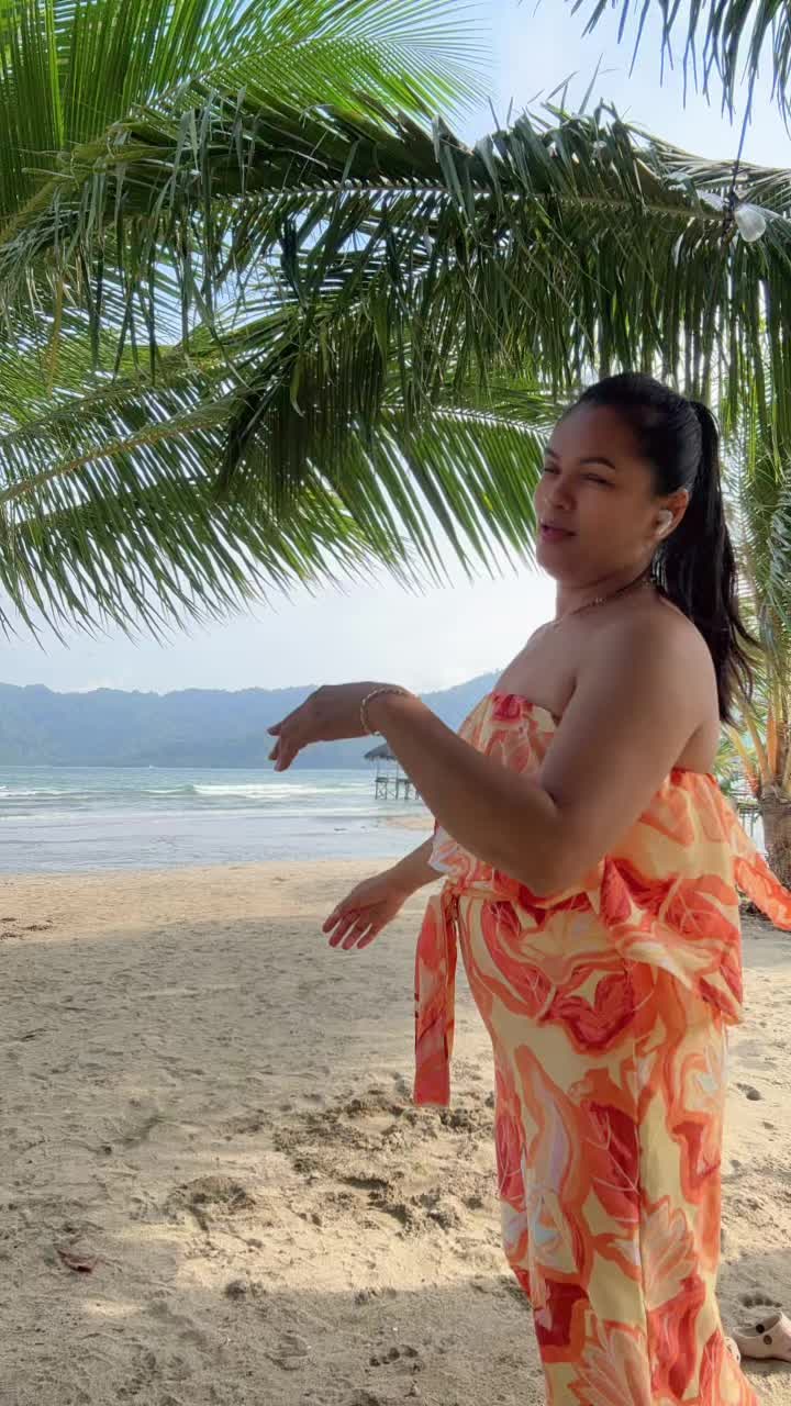 @Lola🧐