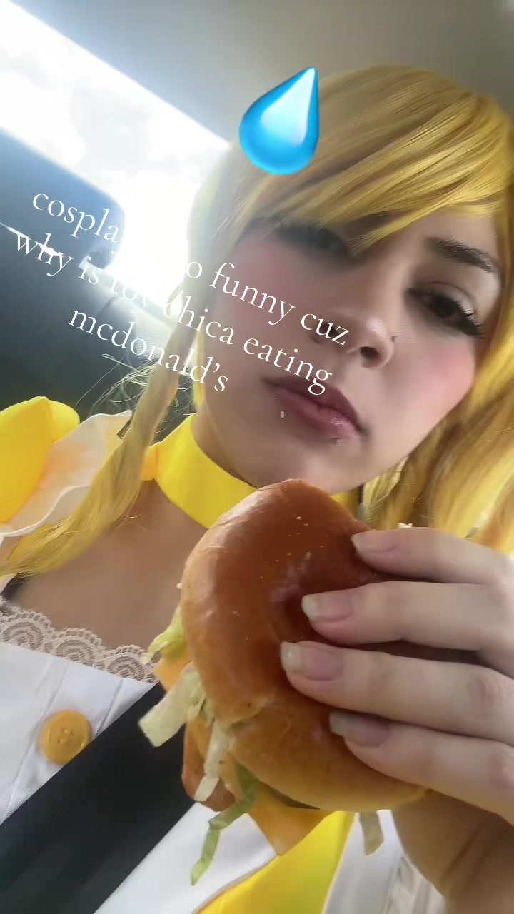 @nyanvampnoe🐾 🔜C2E2