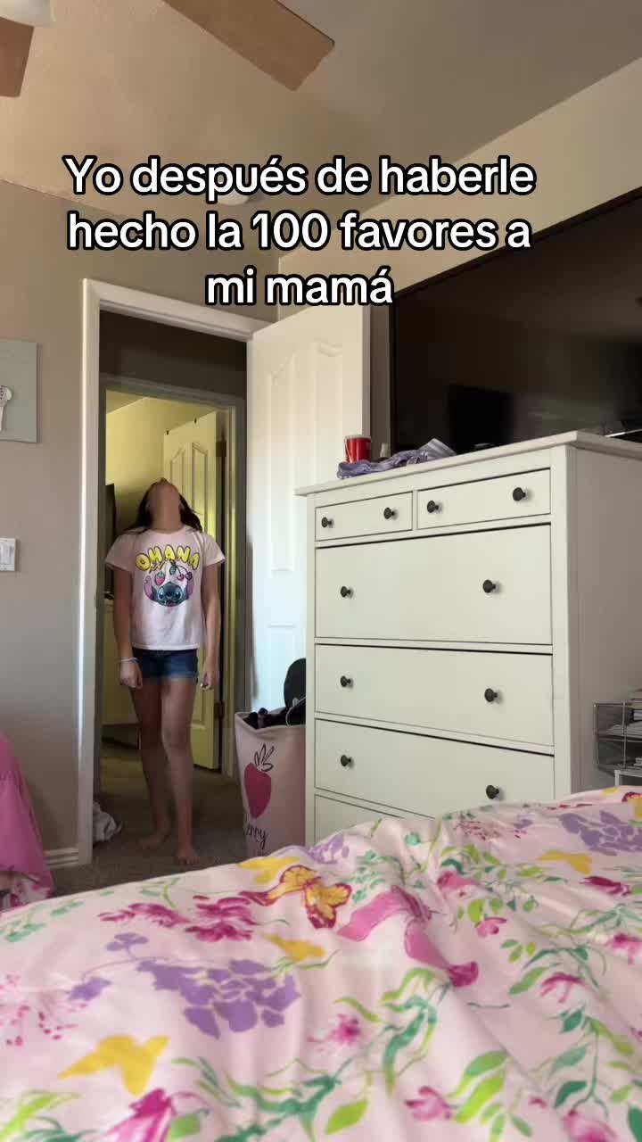 @Mama Latina Moderna