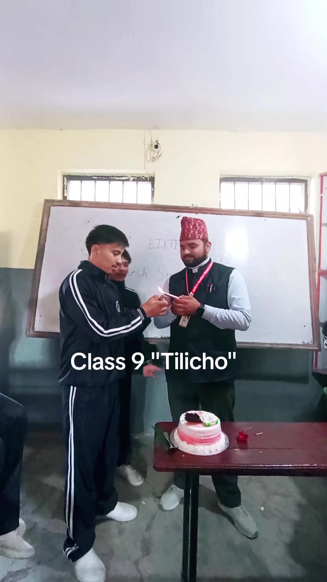 @दिनेश शर्मा पौडेल