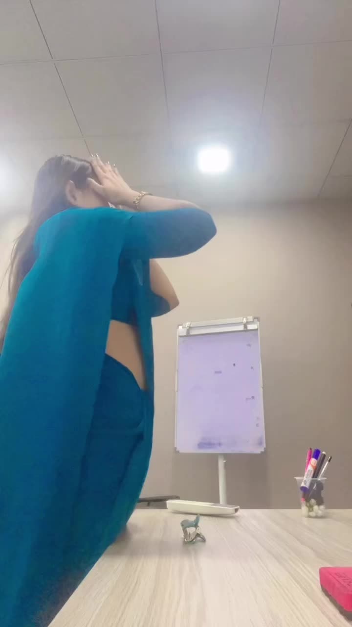 @oshini shanaya