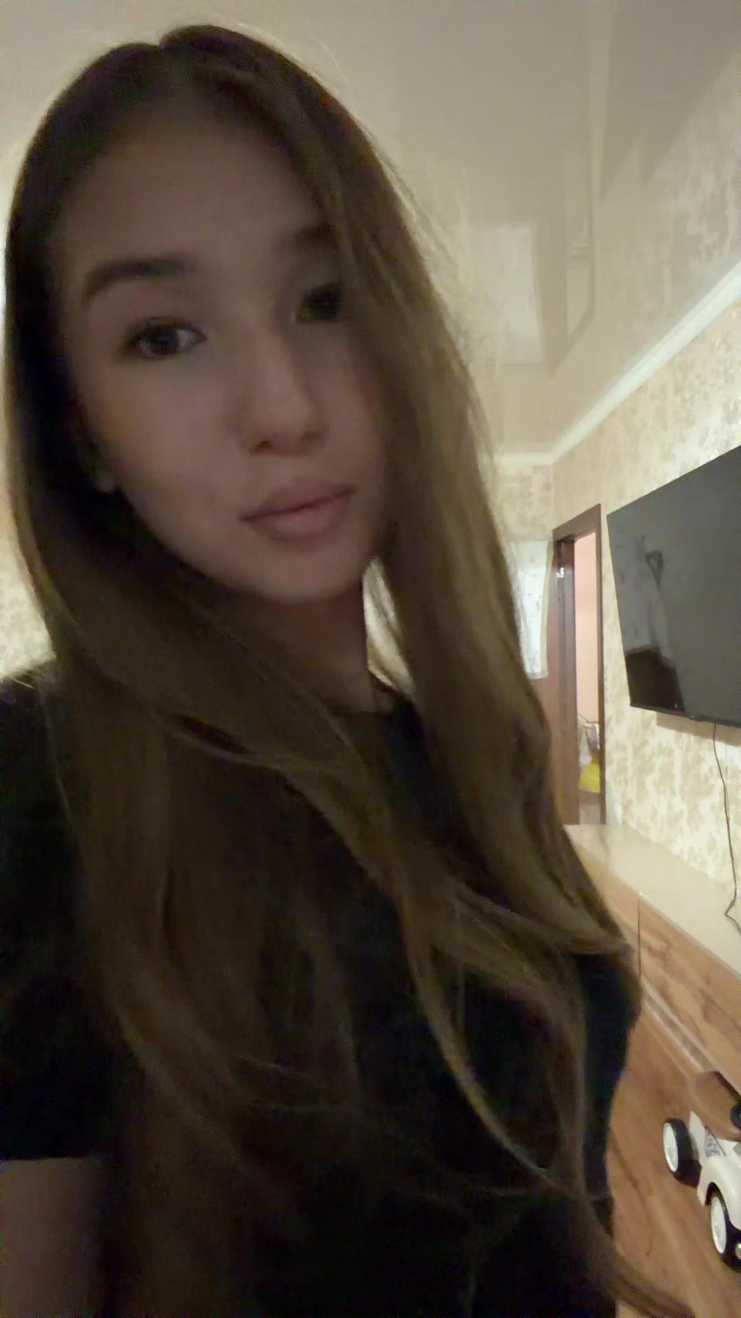 @алина