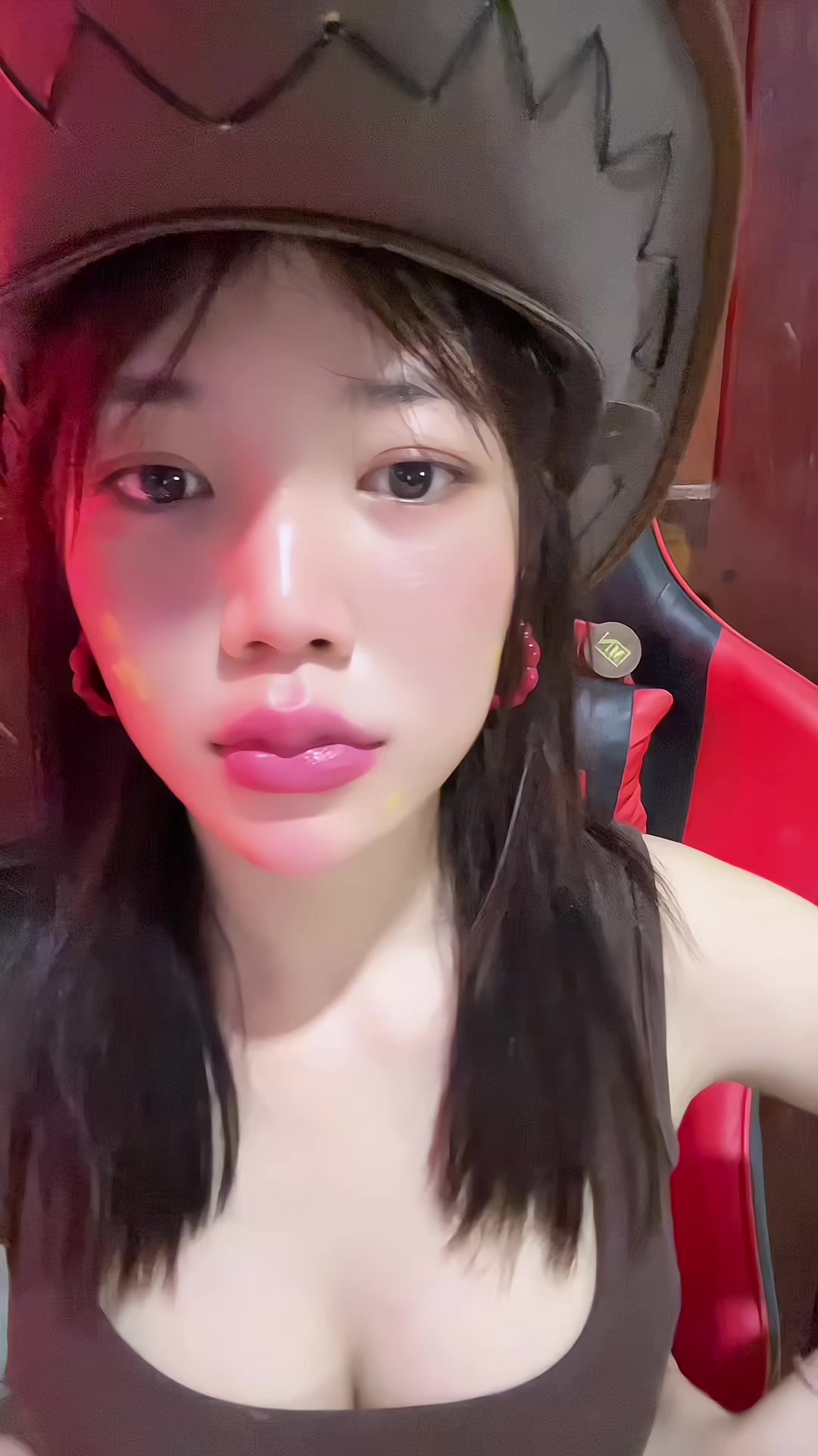 @LyyHouy