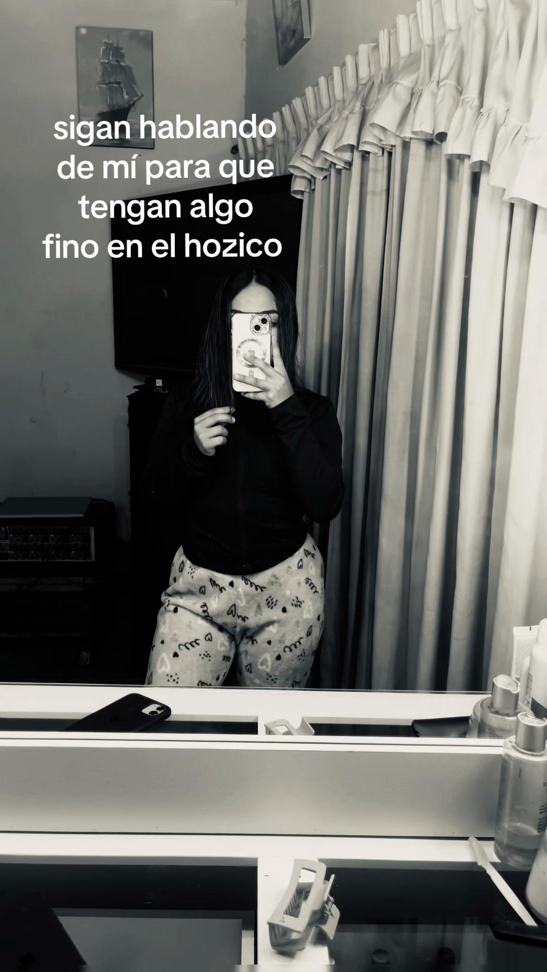 @444b37