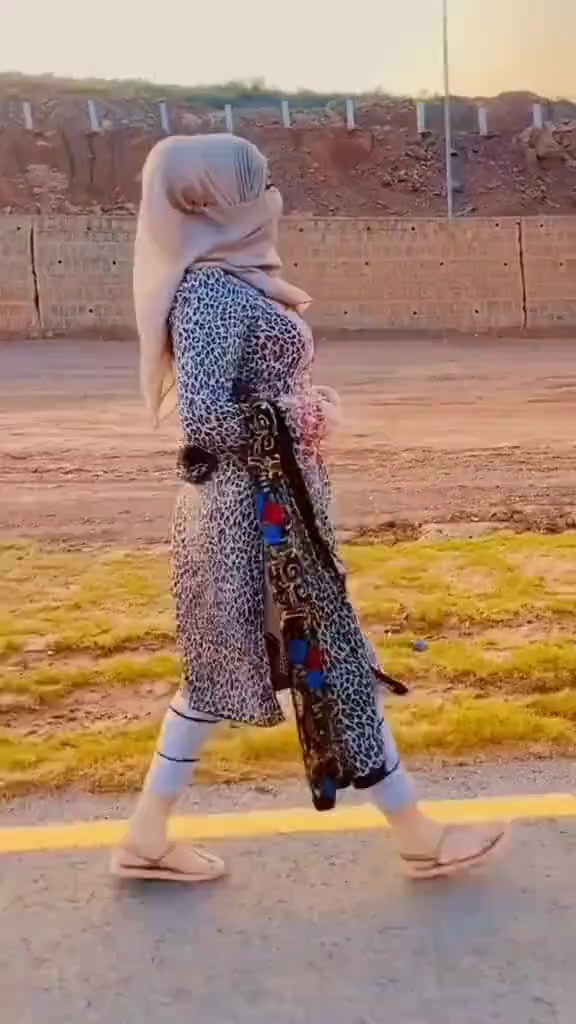 @👑 Madhuri 👑