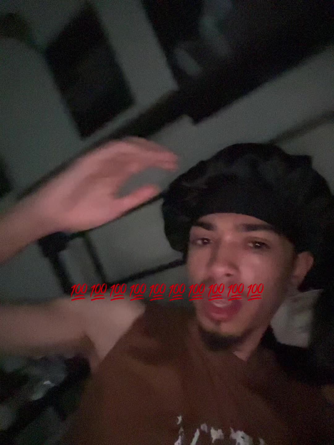 @￼
