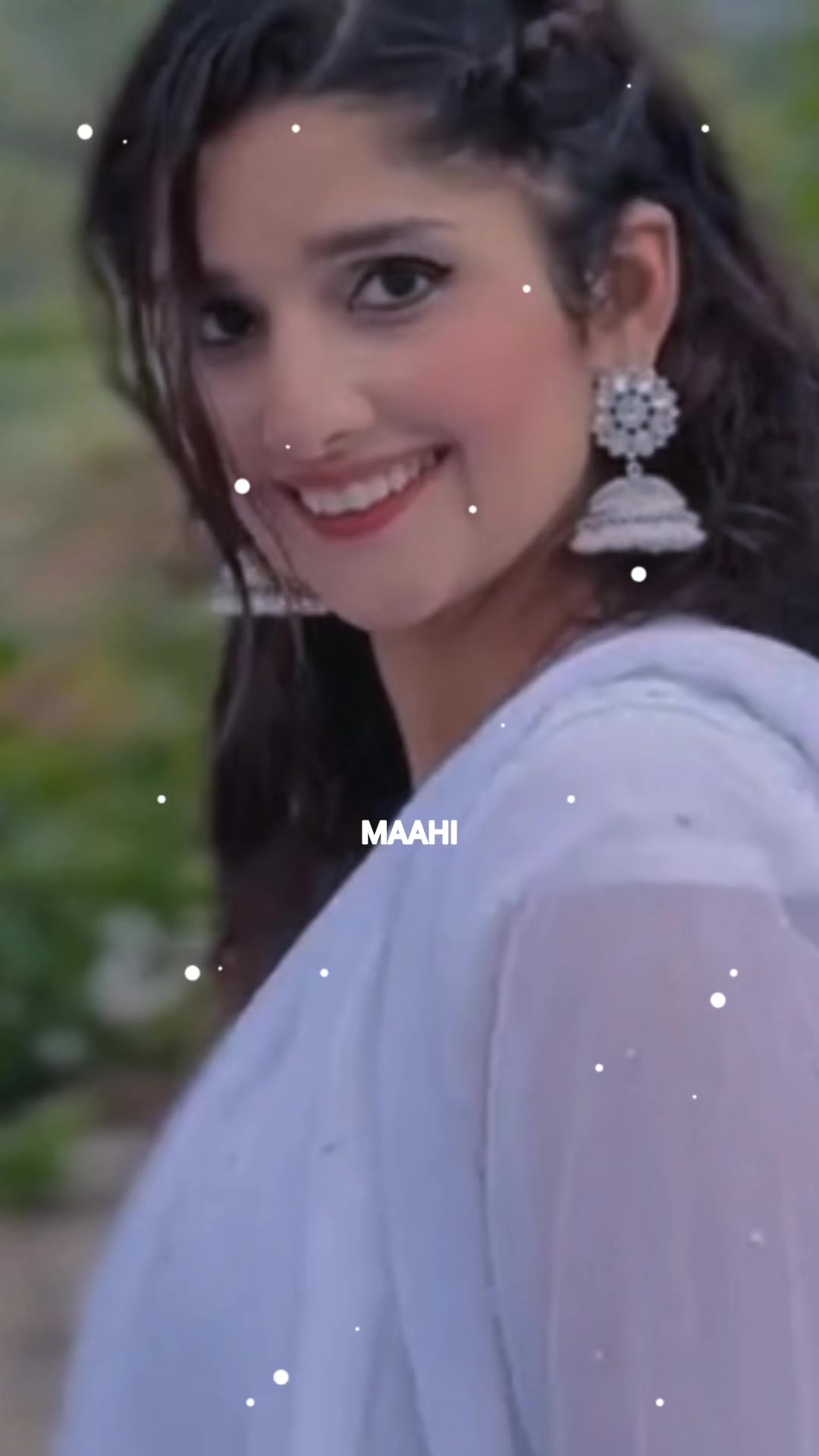 @MAAHI QUEEN 👑