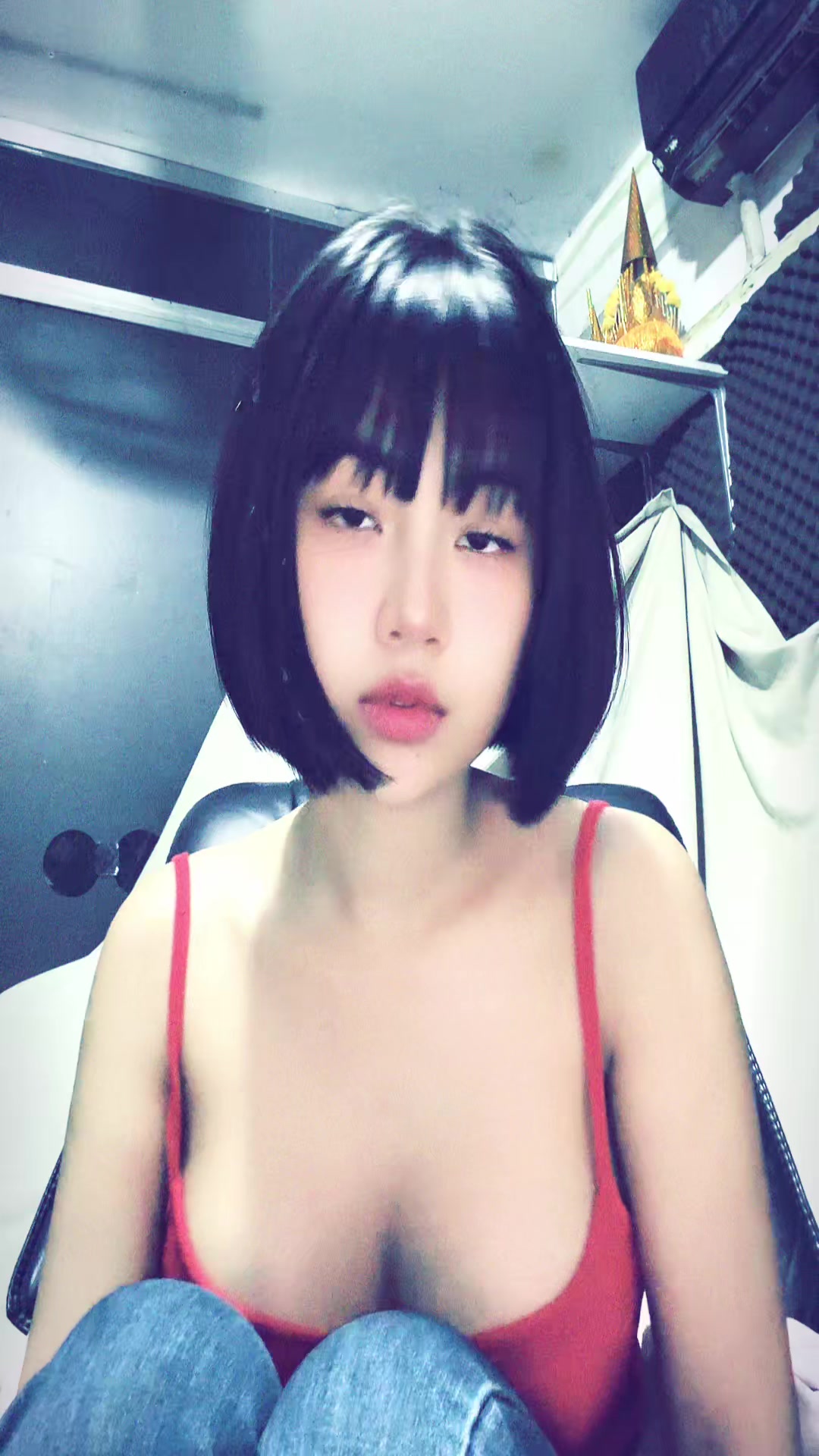@Della