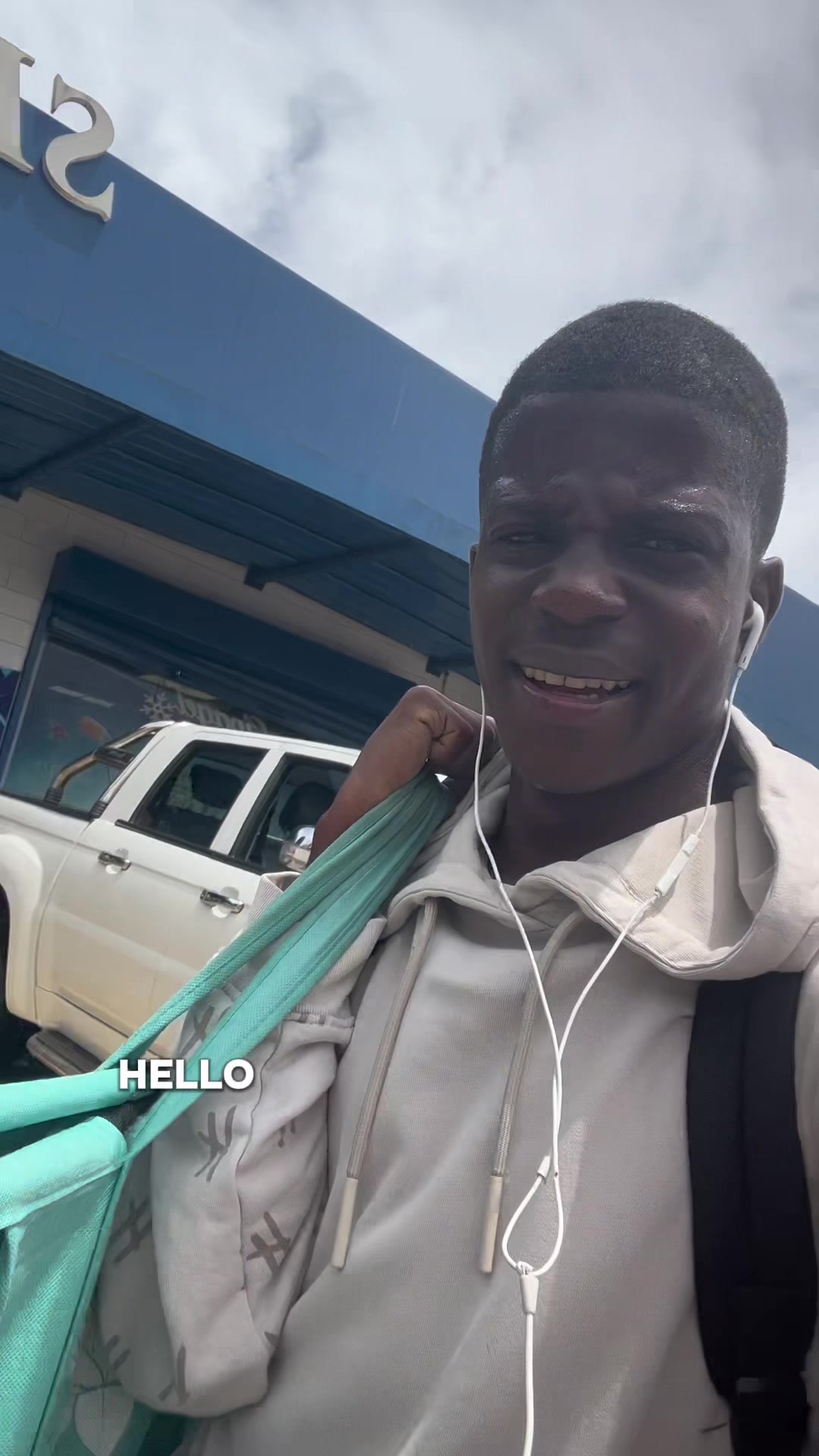 @Joany NGOUTOU