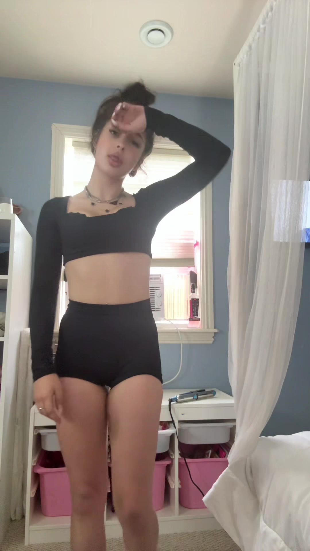 @chelseaabro