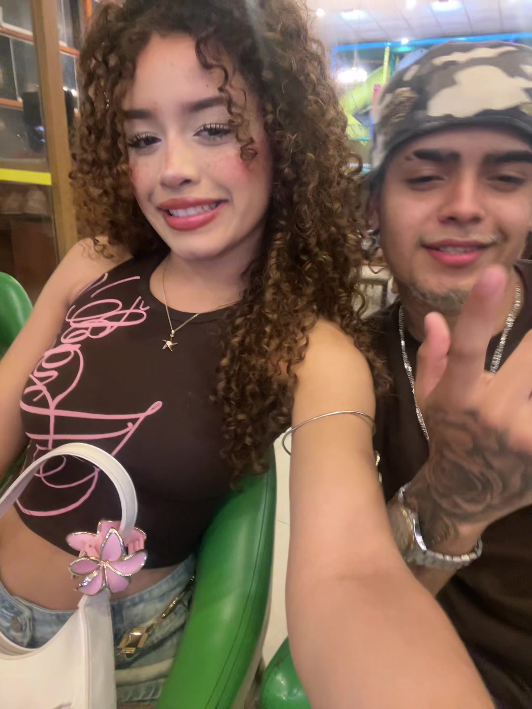 @astridvalentinaa0