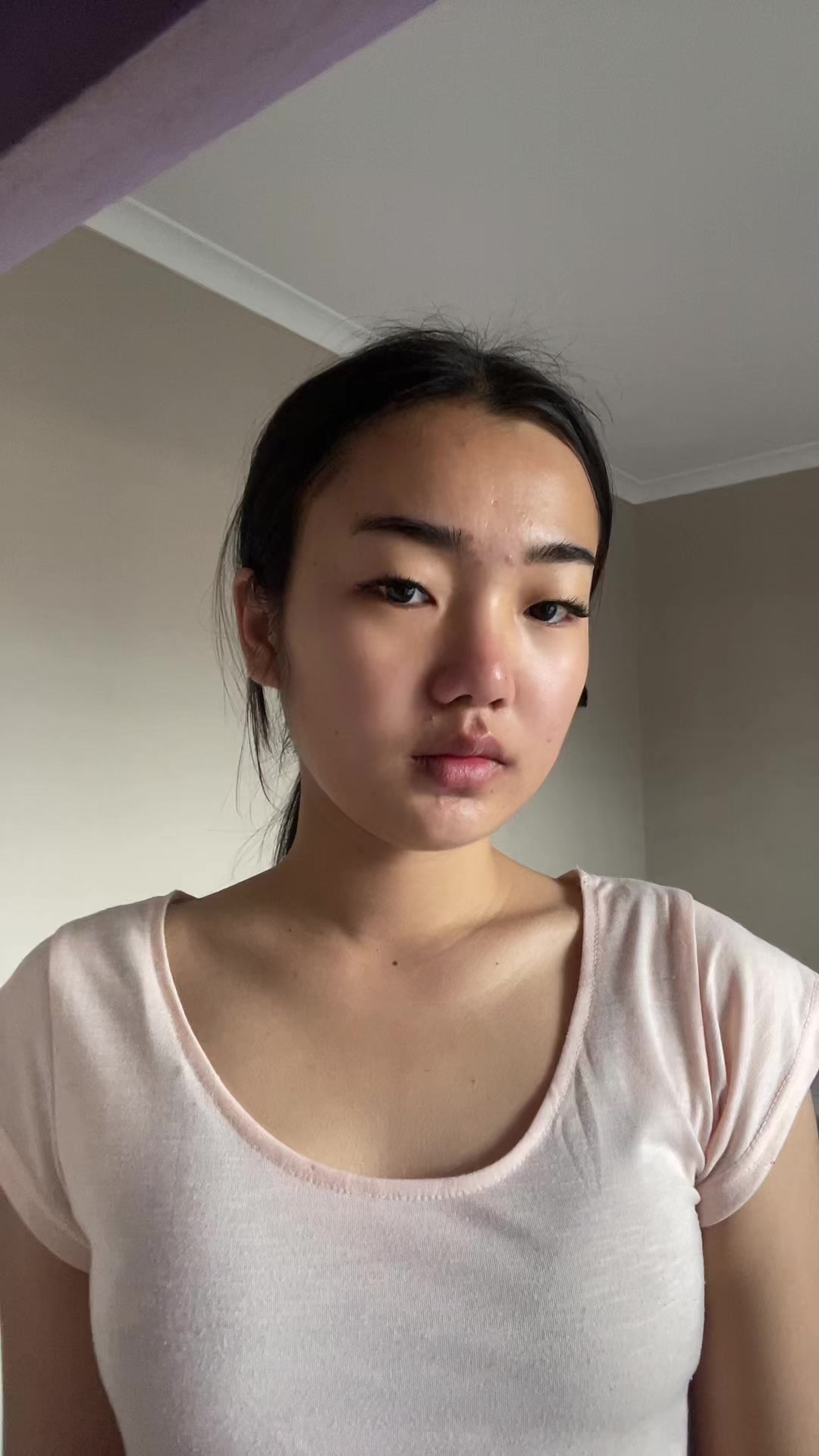@><