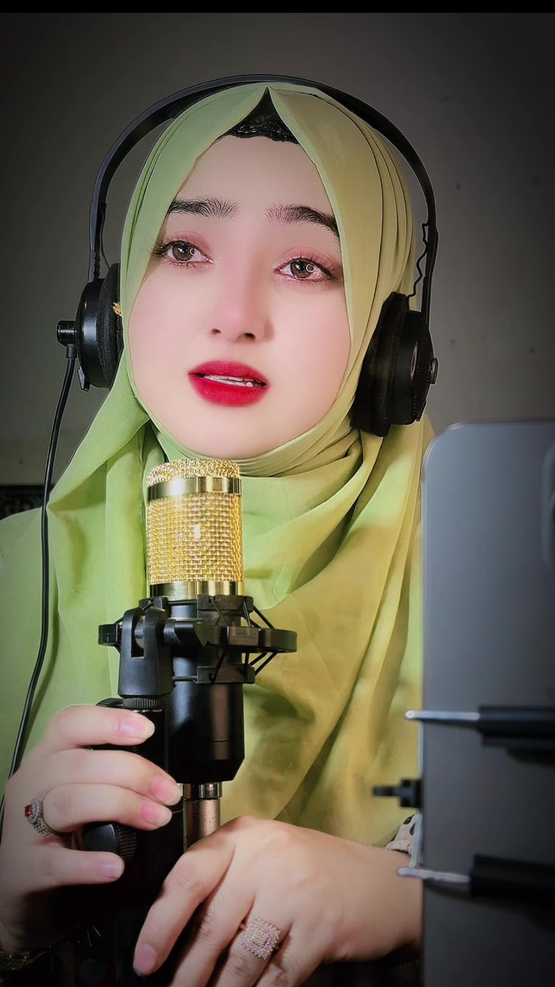 @Abida Malik 2.0