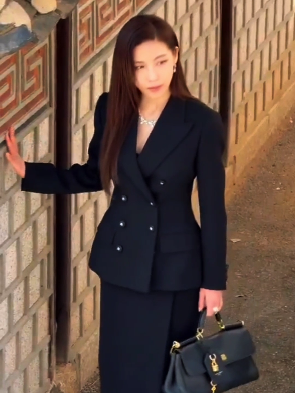 @Ha Jiwon Focus
